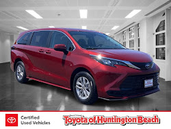 2024 Toyota Sienna LE