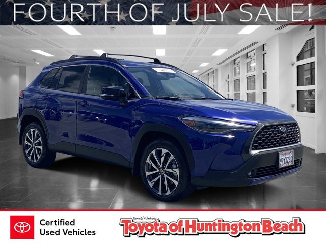 2025 Toyota Corolla Cross XLE