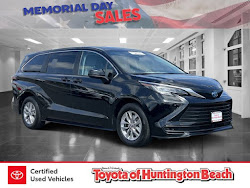 2023 Toyota Sienna LE