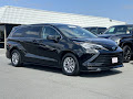 2023 Toyota Sienna LE