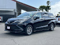 2023 Toyota Sienna LE