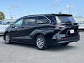 2023 Toyota Sienna LE