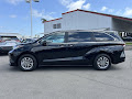 2023 Toyota Sienna LE