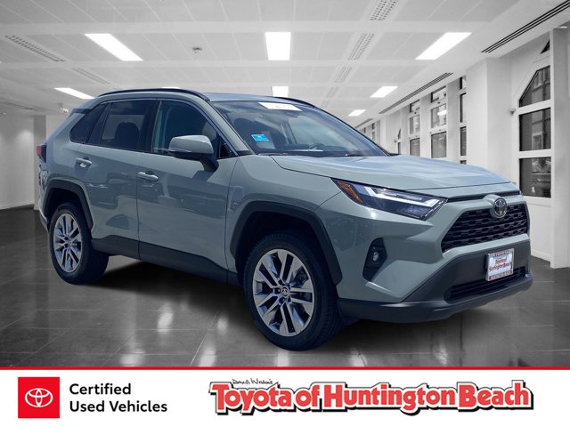 2023 Toyota RAV4 XLE Premium