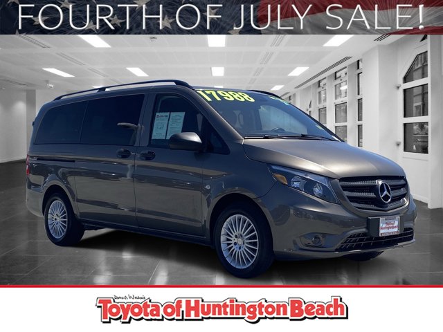 2017 Mercedes-Benz Metris Passenger Van Passenger