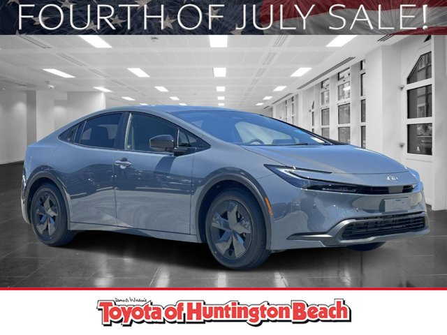 2025 Toyota Prius LE