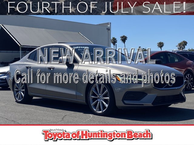 2020 Volvo S60 T5 Momentum