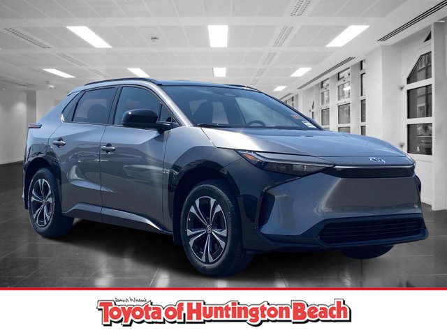 2025 Toyota bZ4X XLE