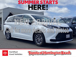 2023 Toyota Sienna LE