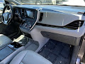 2020 Toyota Sienna XLE