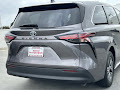 2022 Toyota Sienna LE