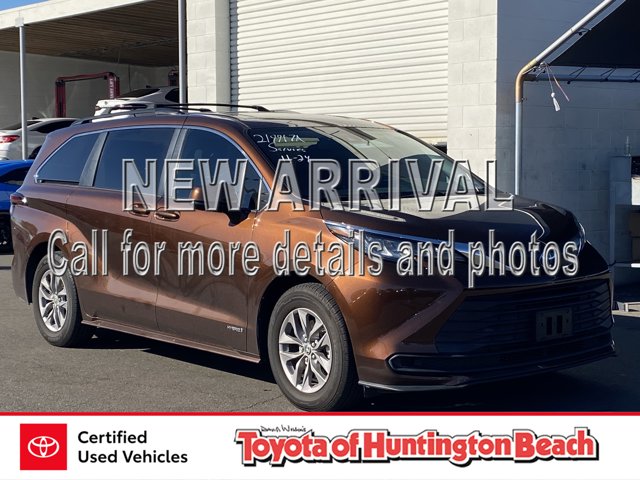 2021 Toyota Sienna LE