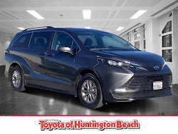 2025 Toyota Sienna LE