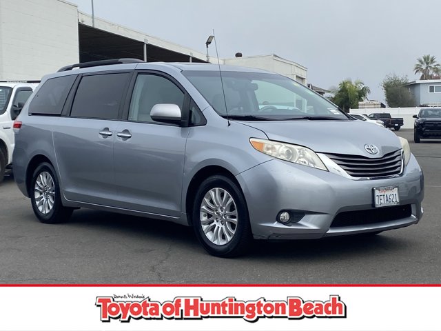 2014 Toyota Sienna XLE