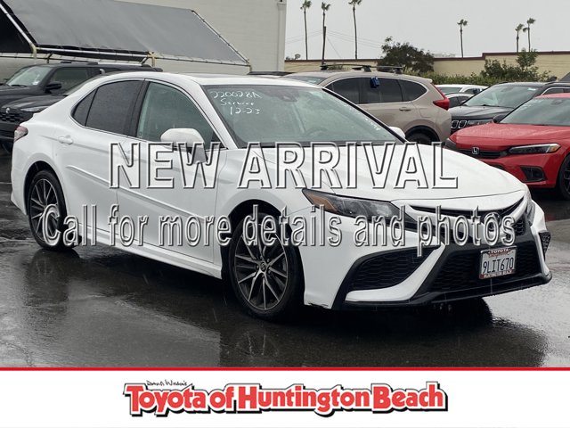 2024 Toyota Camry SE