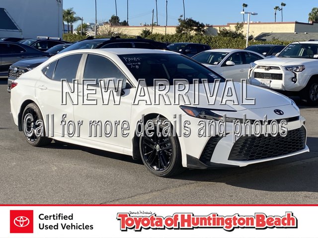 2025 Toyota Camry SE