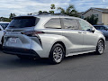 2025 Toyota Sienna LE