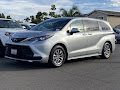 2025 Toyota Sienna LE