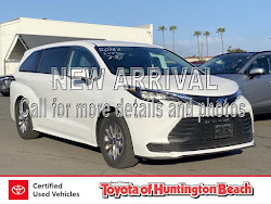 2025 Toyota Sienna LE