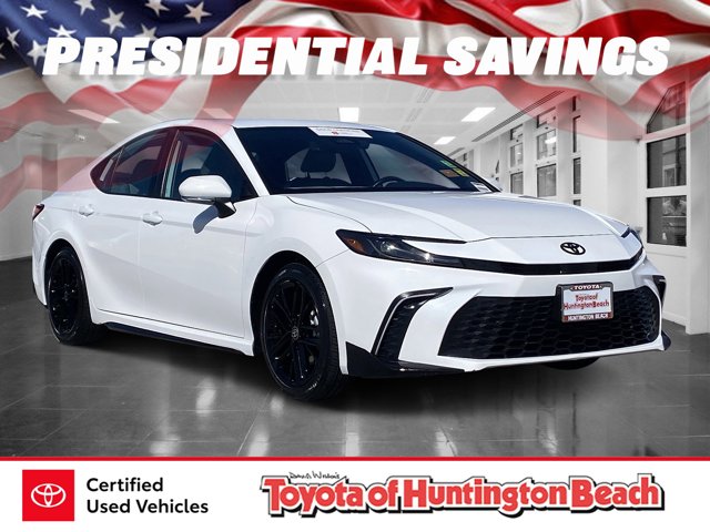 2025 Toyota Camry SE