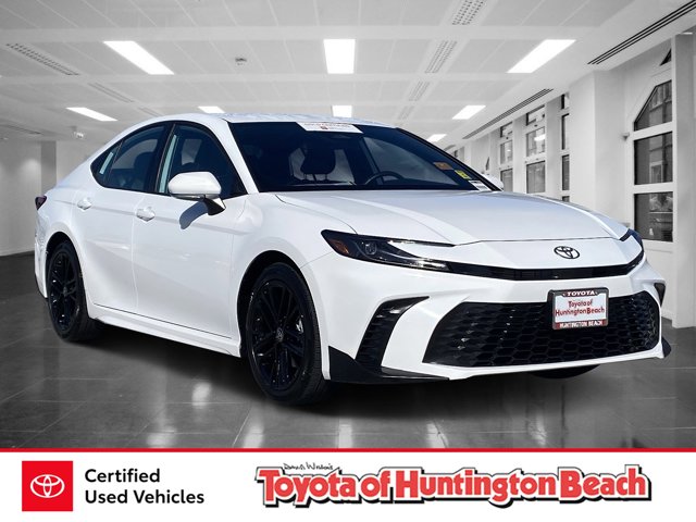 2025 Toyota Camry SE