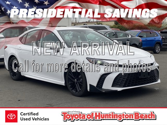 2025 Toyota Camry SE