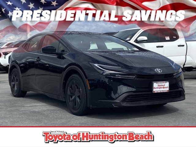 2025 Toyota Prius LE