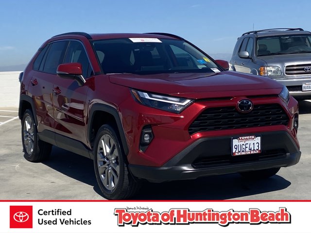 2025 Toyota RAV4 XLE Premium