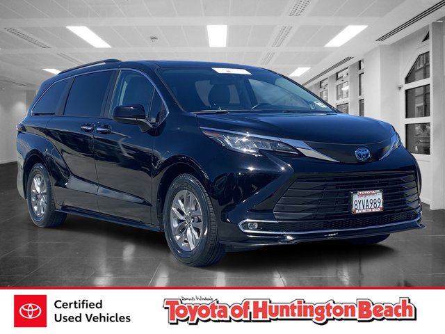 2022 Toyota Sienna XLE