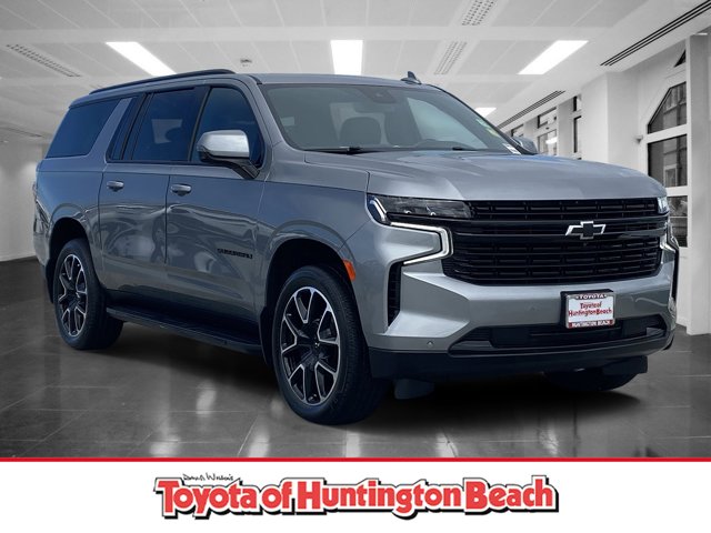 2023 Chevrolet Suburban RST