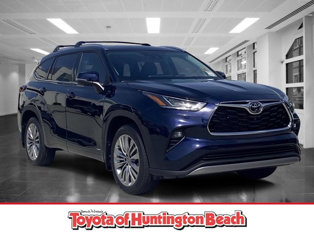 2026 Toyota Highlander Hybrid Platinum
