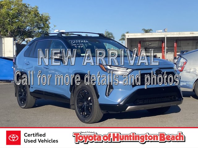 2025 Toyota RAV4 XSE