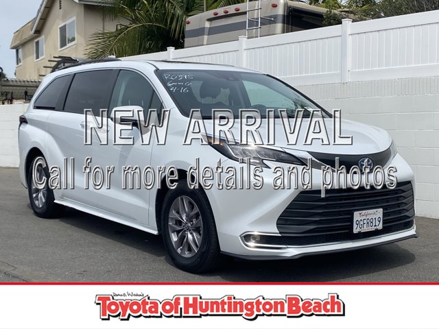 2023 Toyota Sienna XLE