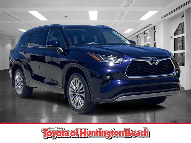 2026 Toyota Highlander Hybrid Platinum