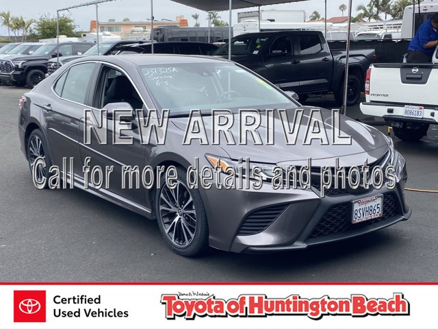 2020 Toyota Camry SE