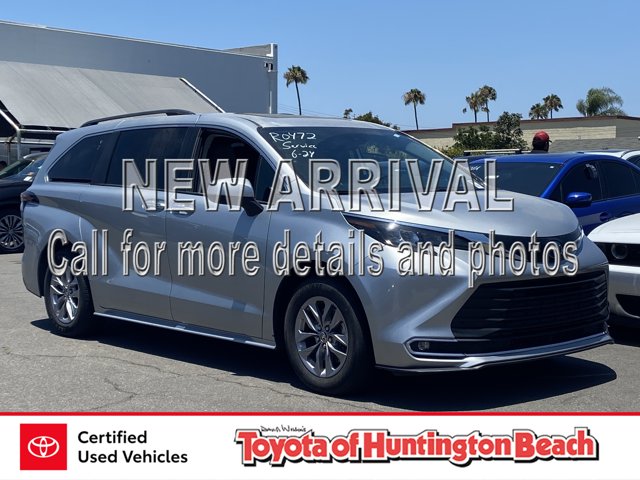 2024 Toyota Sienna XLE