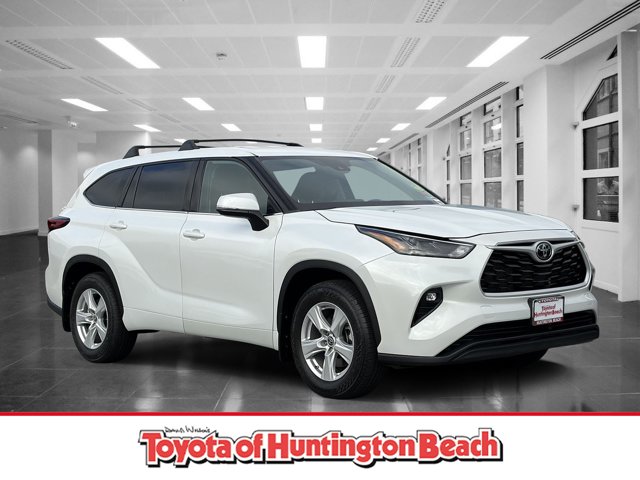 2022 Toyota Highlander LE