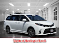 2020 Toyota Sienna SE