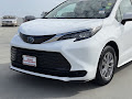 2025 Toyota Sienna LE