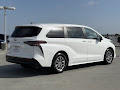 2025 Toyota Sienna LE