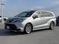 2025 Toyota Sienna LE