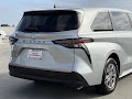 2025 Toyota Sienna LE