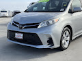 2019 Toyota Sienna LE
