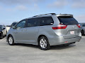2019 Toyota Sienna LE