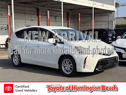 2017 Toyota Prius v Four