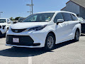 2025 Toyota Sienna LE