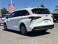 2025 Toyota Sienna LE