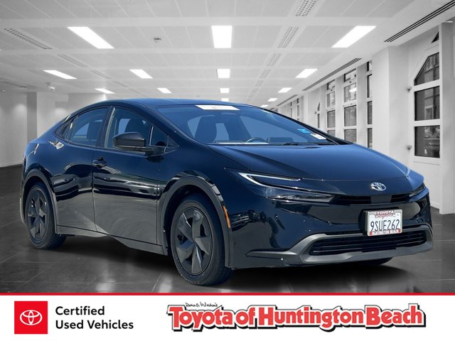 2025 Toyota Prius LE