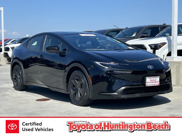 2025 Toyota Prius LE