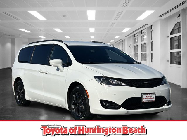 2020 Chrysler Pacifica Touring L Plus